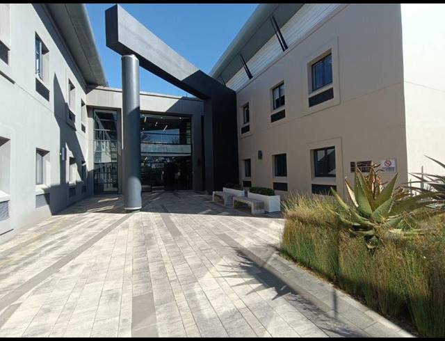 BUSINESS PROPERTY TO RENT IN STRUBENSVALLEI